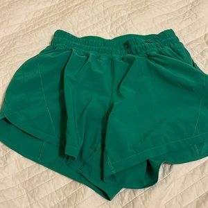 Lululemon Track that shorts. EUC size 8